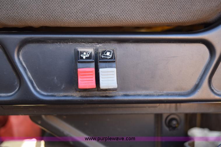 image for item I2367 1980 Ford 9000 semi truck