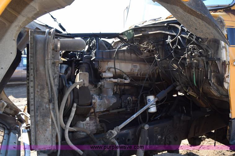 image for item I2367 1980 Ford 9000 semi truck