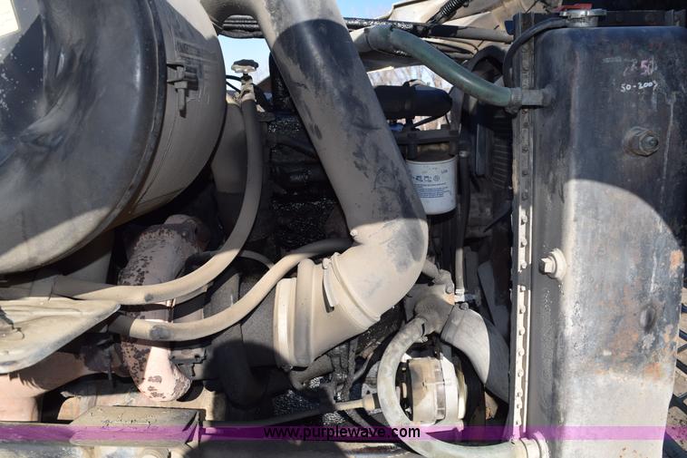 image for item I2367 1980 Ford 9000 semi truck