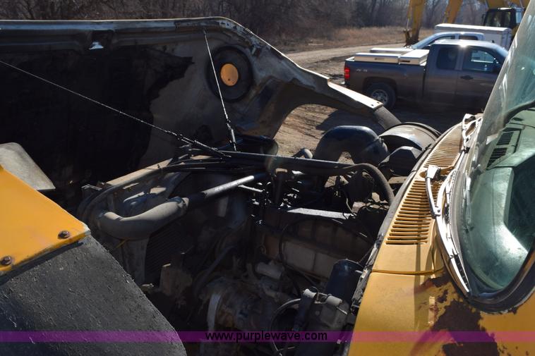 image for item I2367 1980 Ford 9000 semi truck