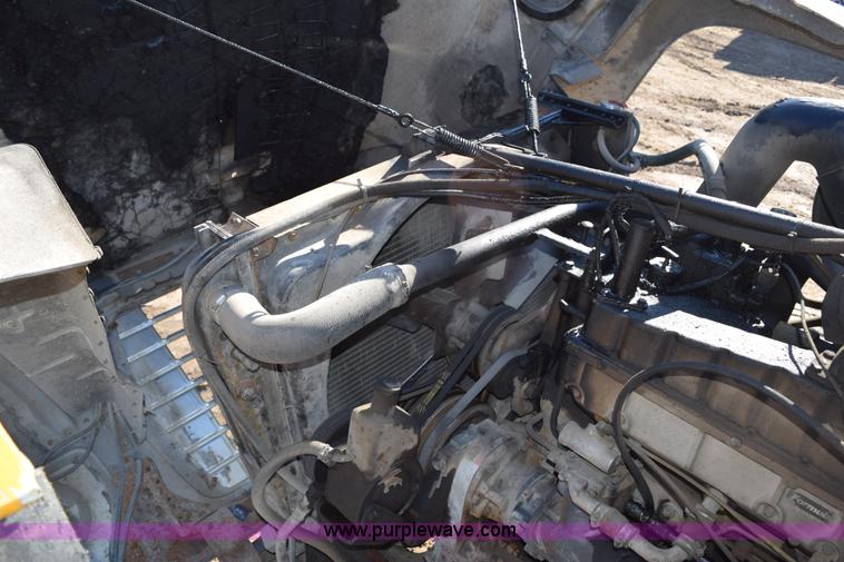 image for item I2367 1980 Ford 9000 semi truck