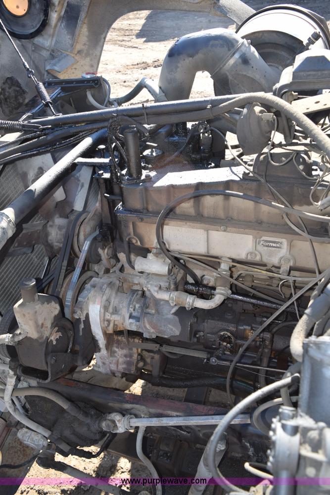 image for item I2367 1980 Ford 9000 semi truck