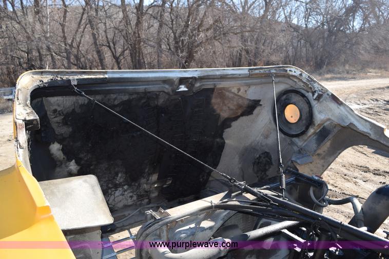 image for item I2367 1980 Ford 9000 semi truck