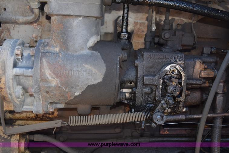 image for item I2367 1980 Ford 9000 semi truck