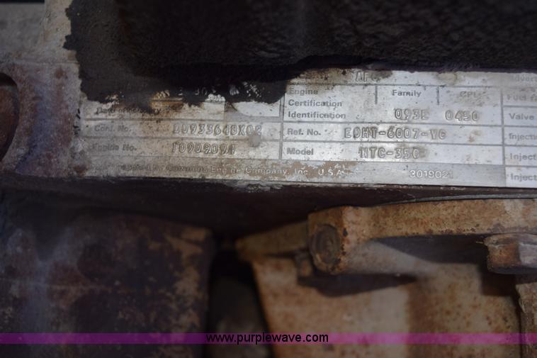 image for item I2367 1980 Ford 9000 semi truck