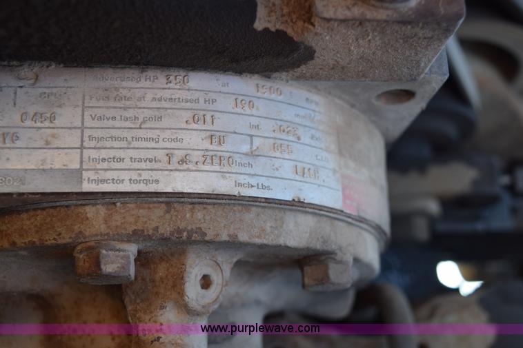 image for item I2367 1980 Ford 9000 semi truck