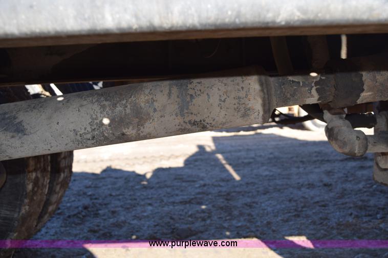 image for item I2367 1980 Ford 9000 semi truck