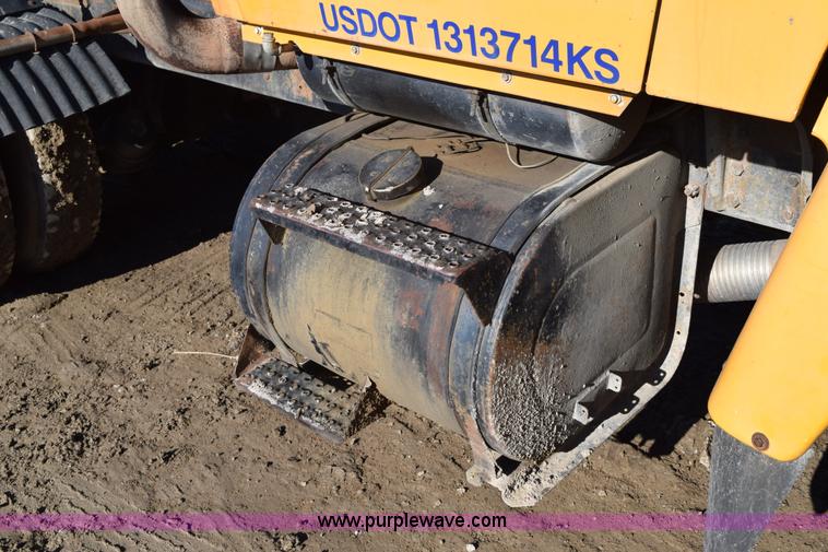 image for item I2367 1980 Ford 9000 semi truck