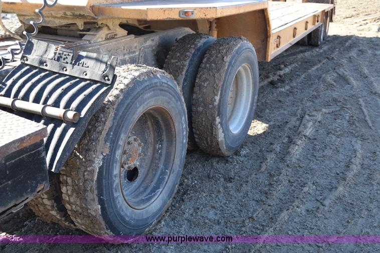 image for item I2367 1980 Ford 9000 semi truck