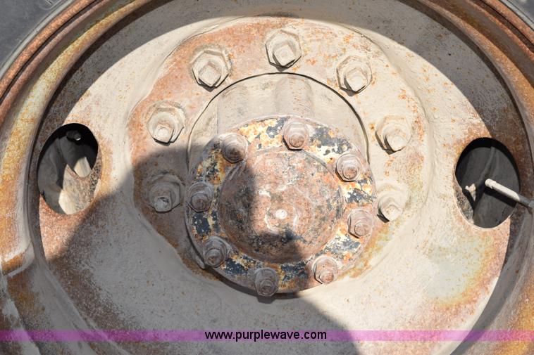 image for item I2367 1980 Ford 9000 semi truck