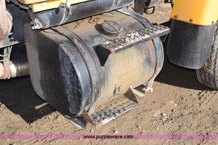 image for item I2367 1980 Ford 9000 semi truck