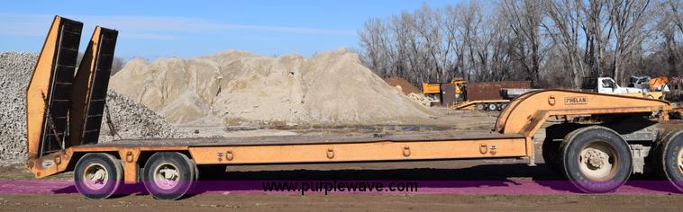 image for item I2368 1982 Phelan WT-25K low boy trailer
