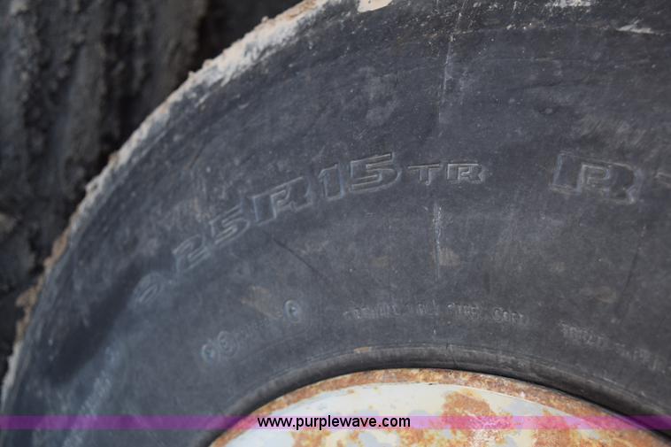 image for item I2368 1982 Phelan WT-25K low boy trailer