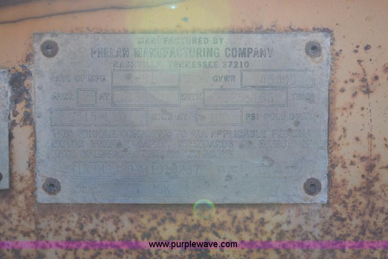 image for item I2368 1982 Phelan WT-25K low boy trailer