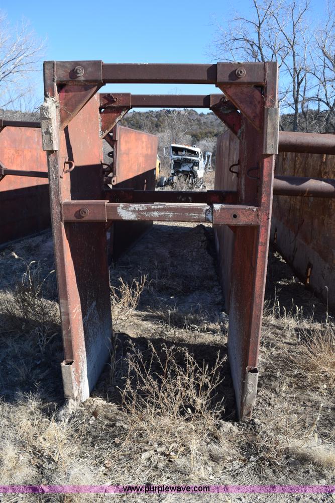 image for item I2371 Trench box