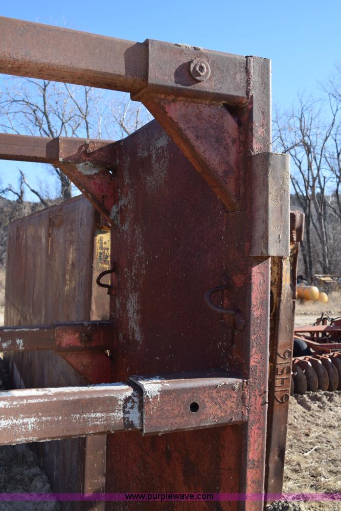 image for item I2371 Trench box