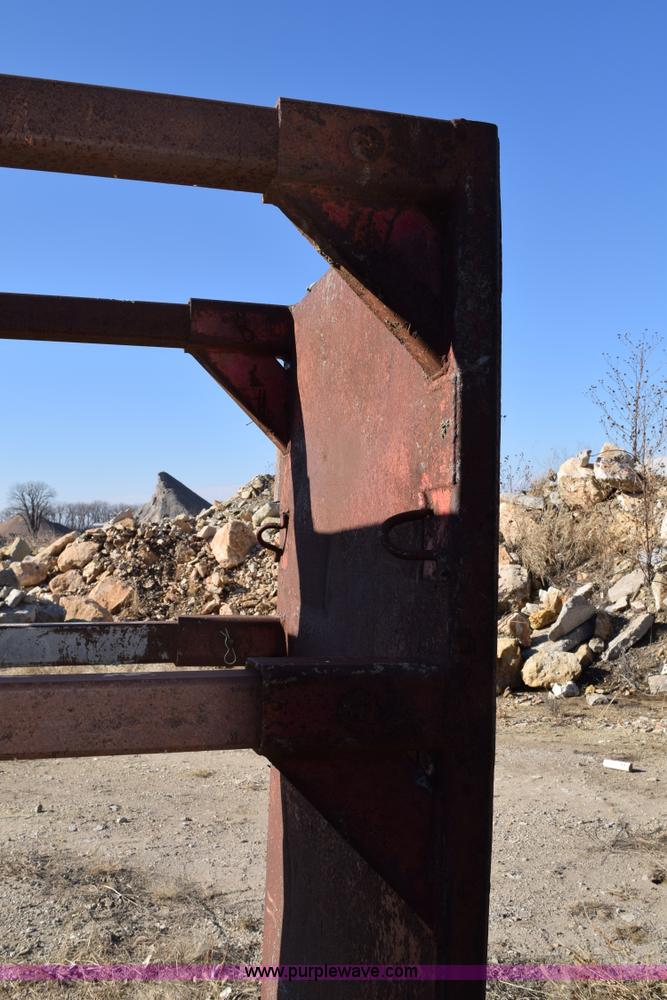 image for item I2371 Trench box