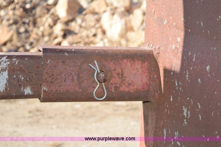 image for item I2371 Trench box