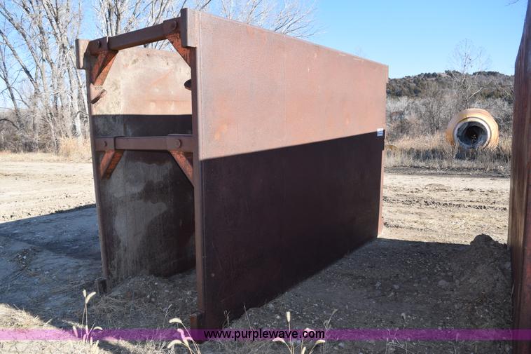 image for item I2373 Trench box