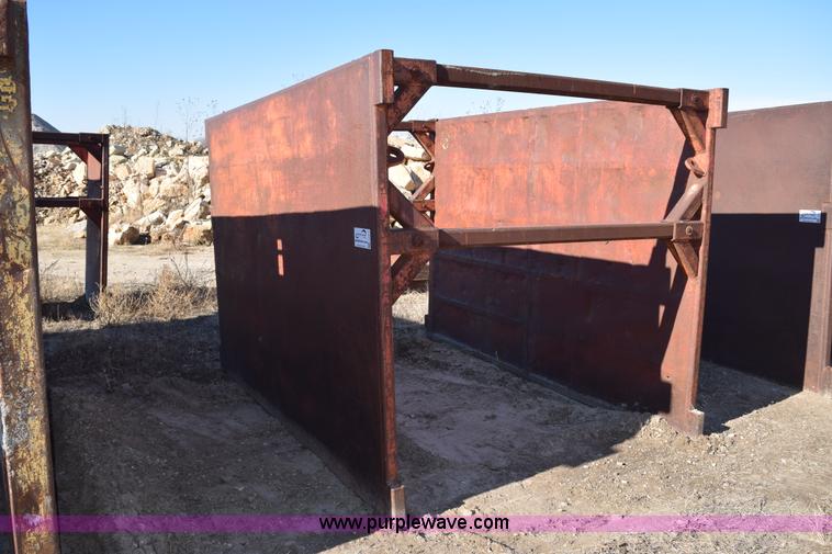 image for item I2374 Trench box