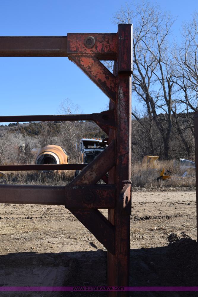 image for item I2374 Trench box