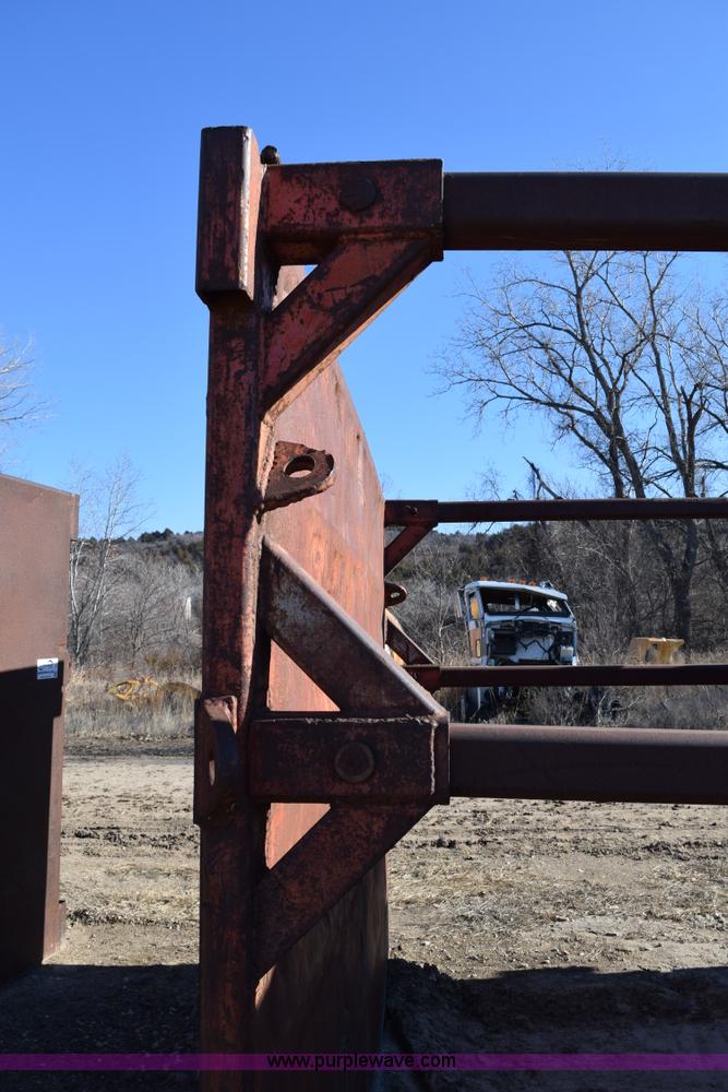 image for item I2374 Trench box