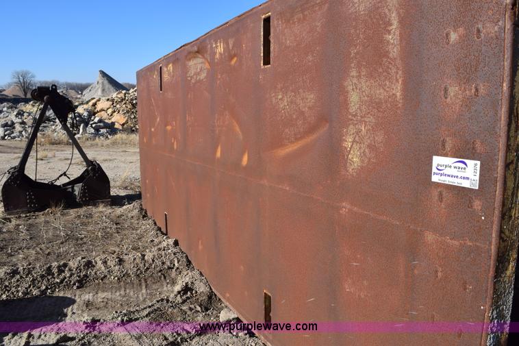 image for item I2376 Trench box