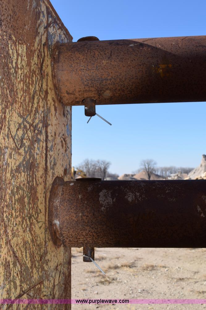 image for item I2376 Trench box