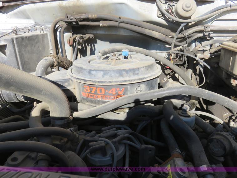 image for item I2380 1987 Ford F700 dump truck