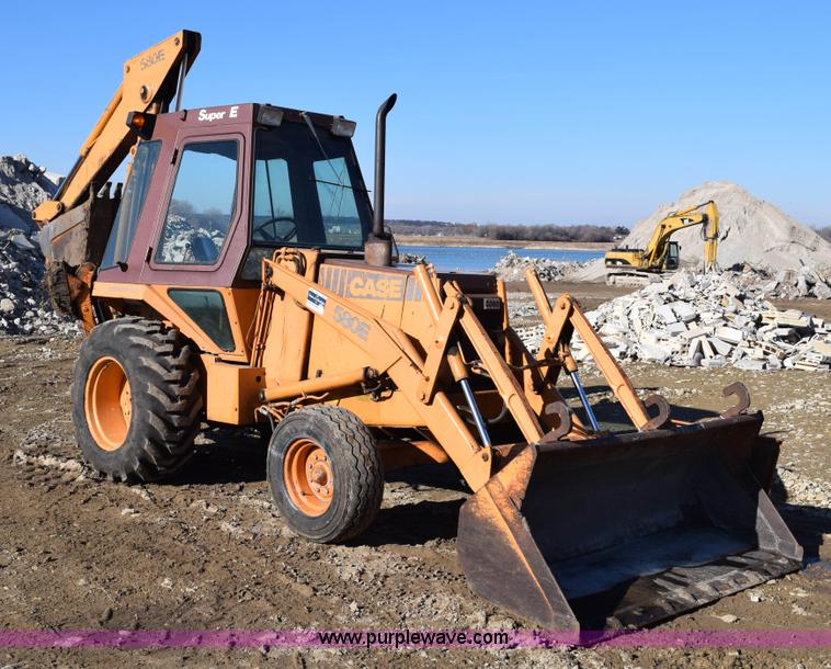 image for item I2385 Case 580 Super E backhoe