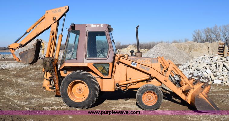 image for item I2385 Case 580 Super E backhoe