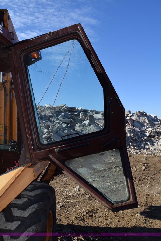 image for item I2385 Case 580 Super E backhoe