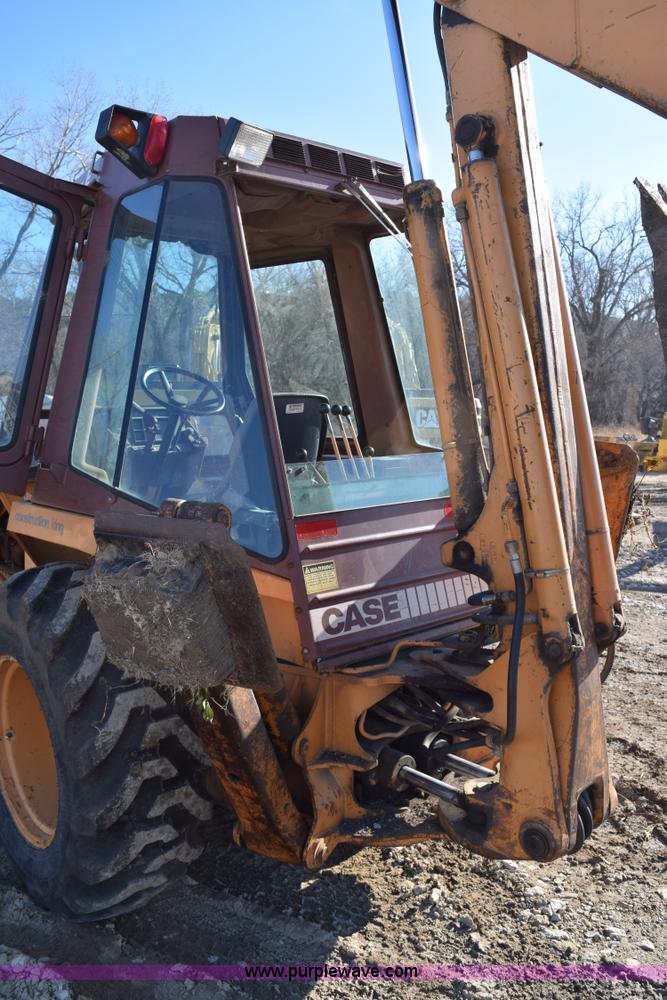 image for item I2385 Case 580 Super E backhoe
