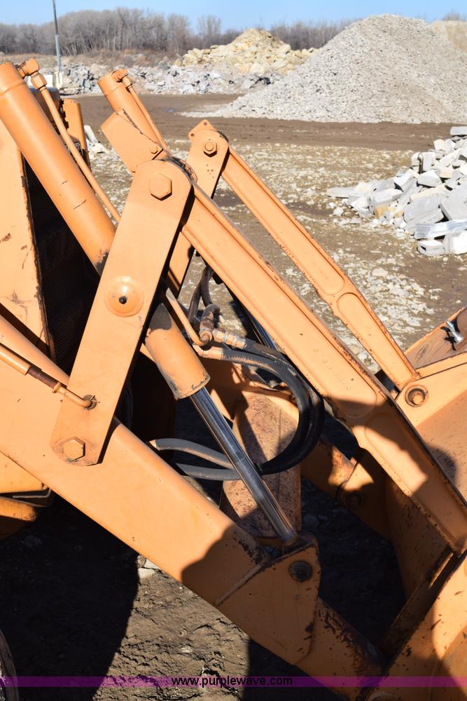 image for item I2385 Case 580 Super E backhoe