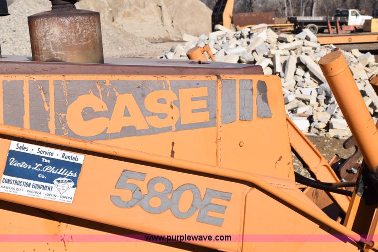 image for item I2385 Case 580 Super E backhoe