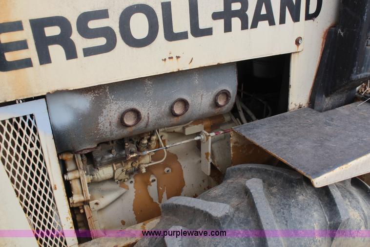 image for item I2395 1992 Ingersoll Rand SD-40F vibratory compactor