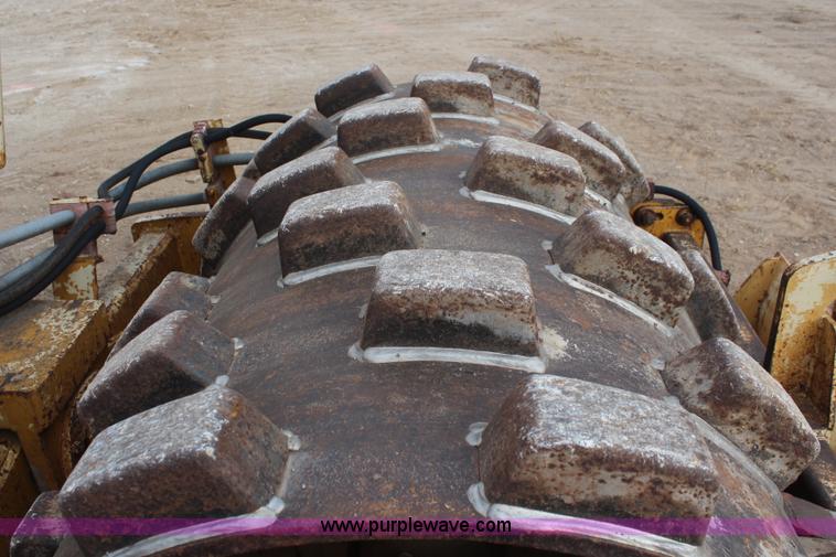 image for item I2395 1992 Ingersoll Rand SD-40F vibratory compactor