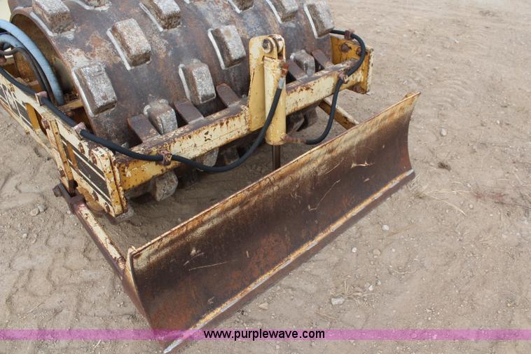 image for item I2395 1992 Ingersoll Rand SD-40F vibratory compactor