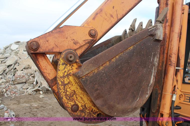 image for item I2439 1981 Case 580D backhoe