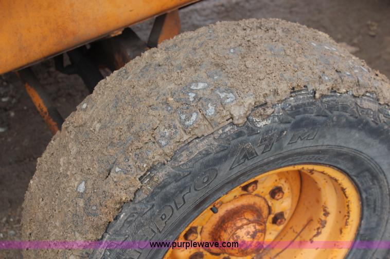 image for item I2439 1981 Case 580D backhoe