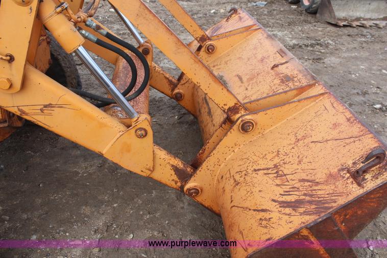 image for item I2439 1981 Case 580D backhoe