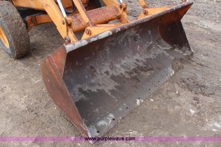 image for item I2439 1981 Case 580D backhoe