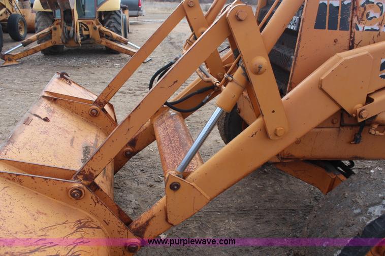 image for item I2439 1981 Case 580D backhoe