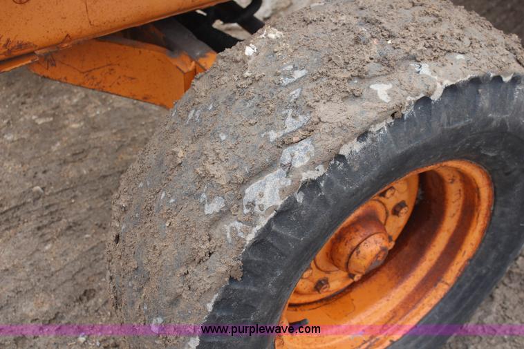 image for item I2439 1981 Case 580D backhoe