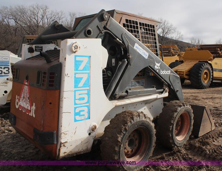 image for item I2440 1993 Bobcat 7753 skid steer