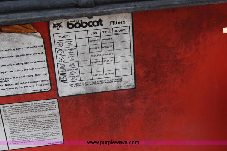 image for item I2440 1993 Bobcat 7753 skid steer