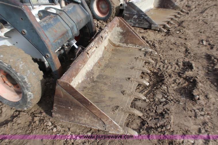 image for item I2440 1993 Bobcat 7753 skid steer