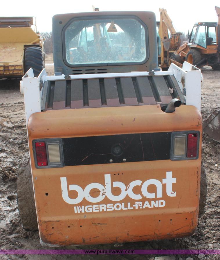 image for item I2441 1999 Bobcat 763G skid steer