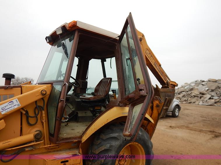 image for item I2444 1988 Case 580K backhoe