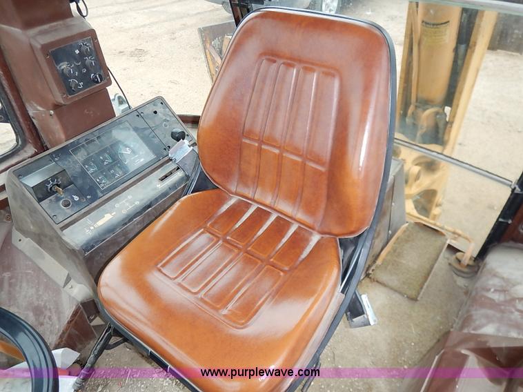 image for item I2444 1988 Case 580K backhoe